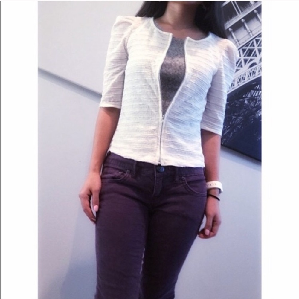 *SOLD* as bonus. White texture zip cardigan XS/S